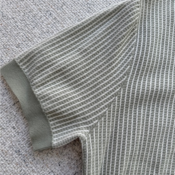 Men's Ladder Stripe Turnknit Polo - Picture 4 of 7